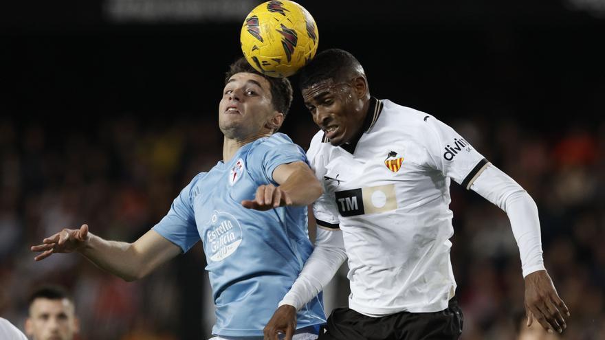 El Celta desaprovecha su oportunidad en Mestalla