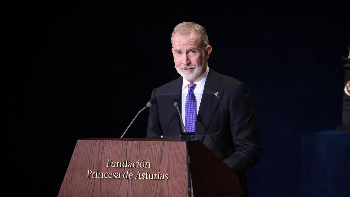 El rey Felipe VI, operado de cataratas en el ojo izquierdo en Oviedo