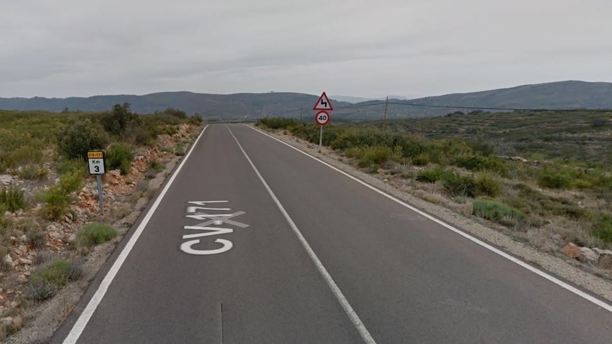 Kilómetro 3 de la CV-171 en el término municipal de Xodos