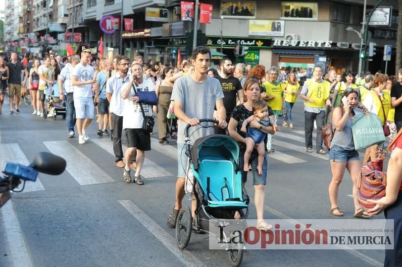 Más de cien voces piden en Murcia "acoger refugiados ya"