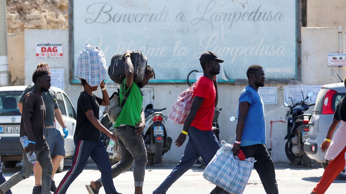 Lampedusa, colapsa tras la llegada de 6.000 inmigrantes en 24 horas