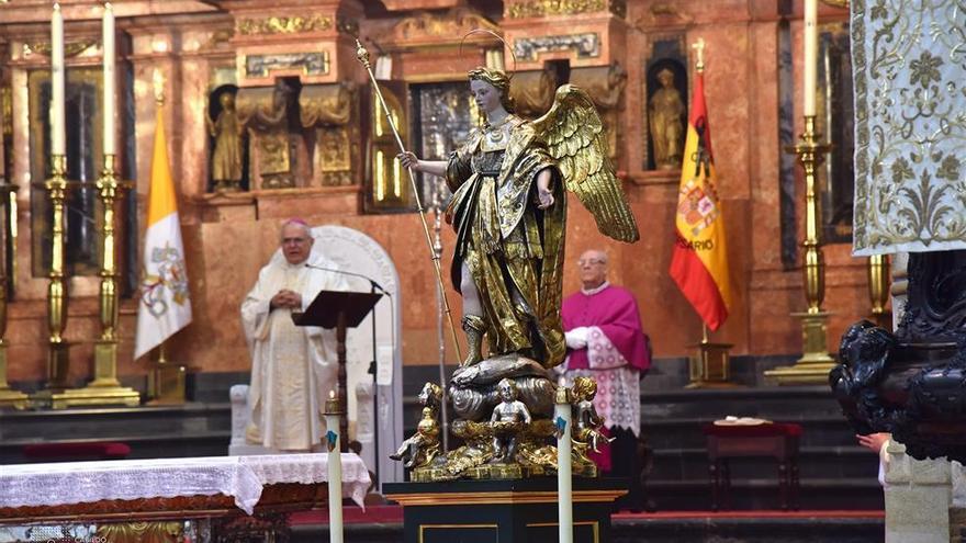 El obispo de Córdoba oficiará una misa funeral por las víctimas del coronavirus