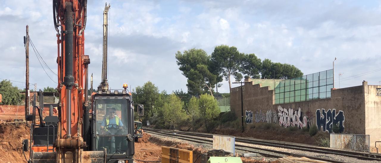 Obras de renovación de vías en la línea Sagunt-Teruel-Zaragoza. Renovación armamento de vas