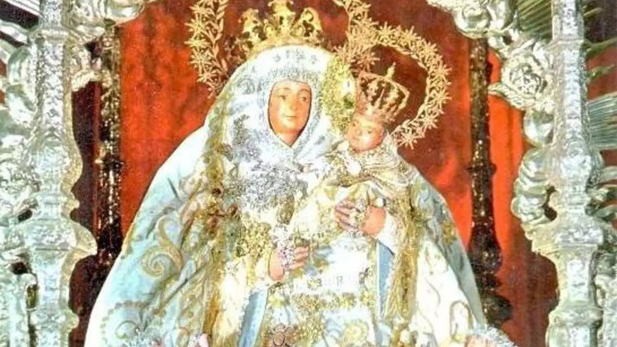 El celeste manto de la patrona