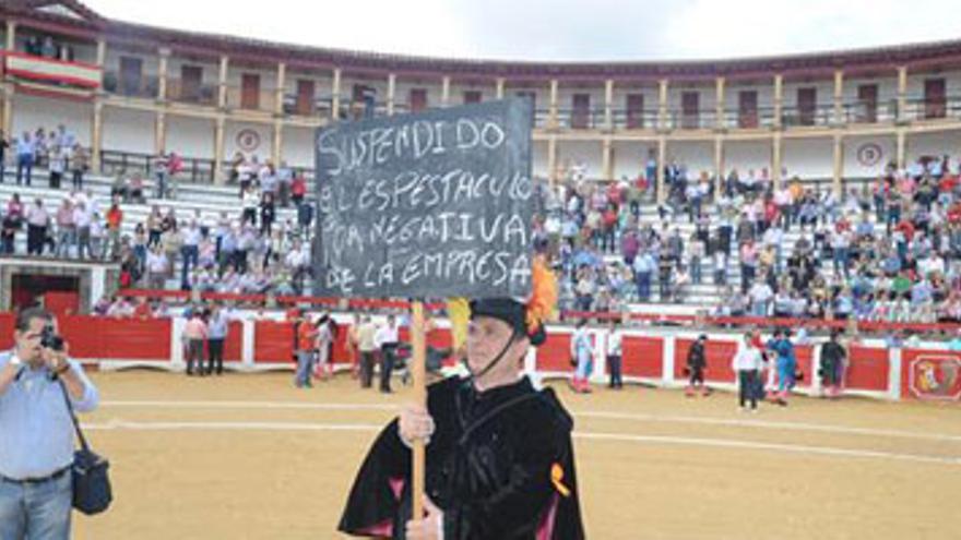 El Ayuntamiento de Cáceres abre expediente a la empresa taurina por suspender el festejo de ayer