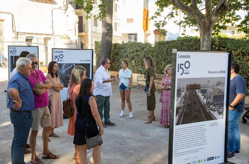 Inauguración de la exposición del 150 aniversario de Levante-EMV en Requena