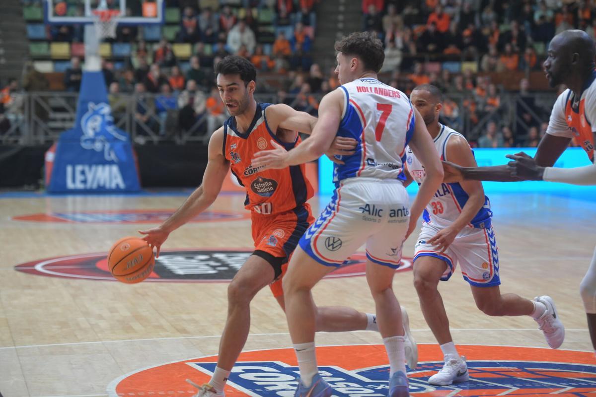 83-74 | El Leyma Coruña se sobrepone a sí mismo para vencer al Alicante