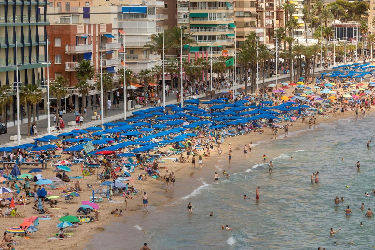Turistas en Benidorm