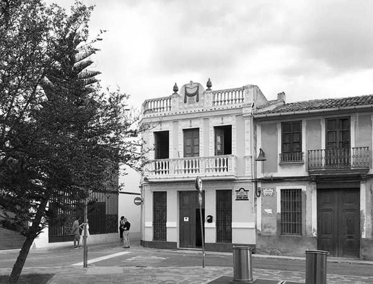El edificio de les Escoles Velles.