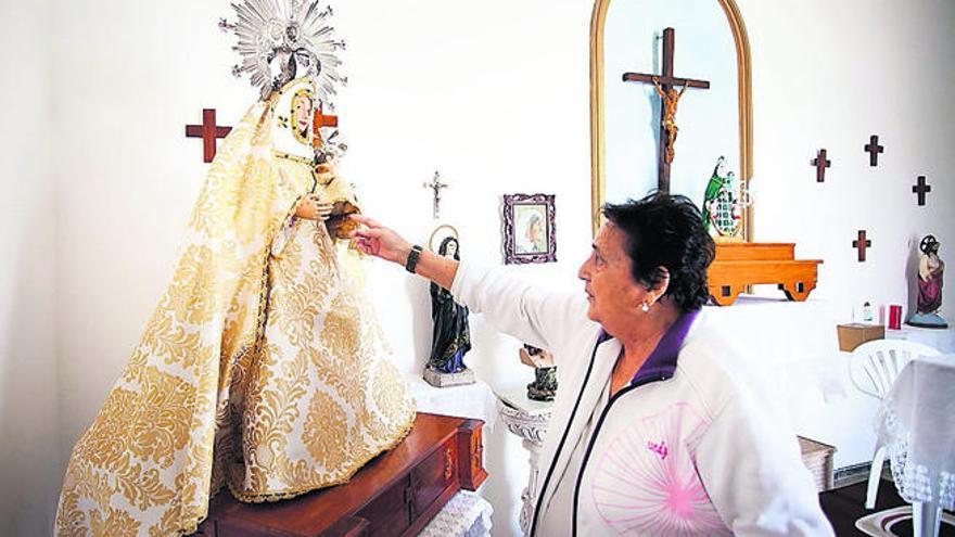 Una limosna a la Virgen del Pino