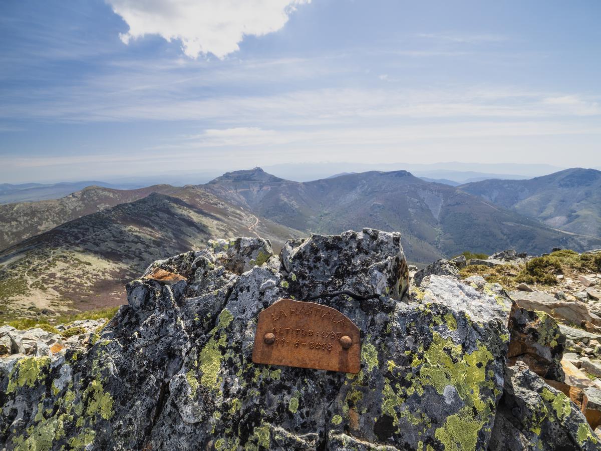 El pico de la Hastiala, el más alto de la zona de la Sierra de Francia