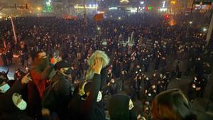 Trump sospesa atacar l’Iran en suport a les protestes contra el règim