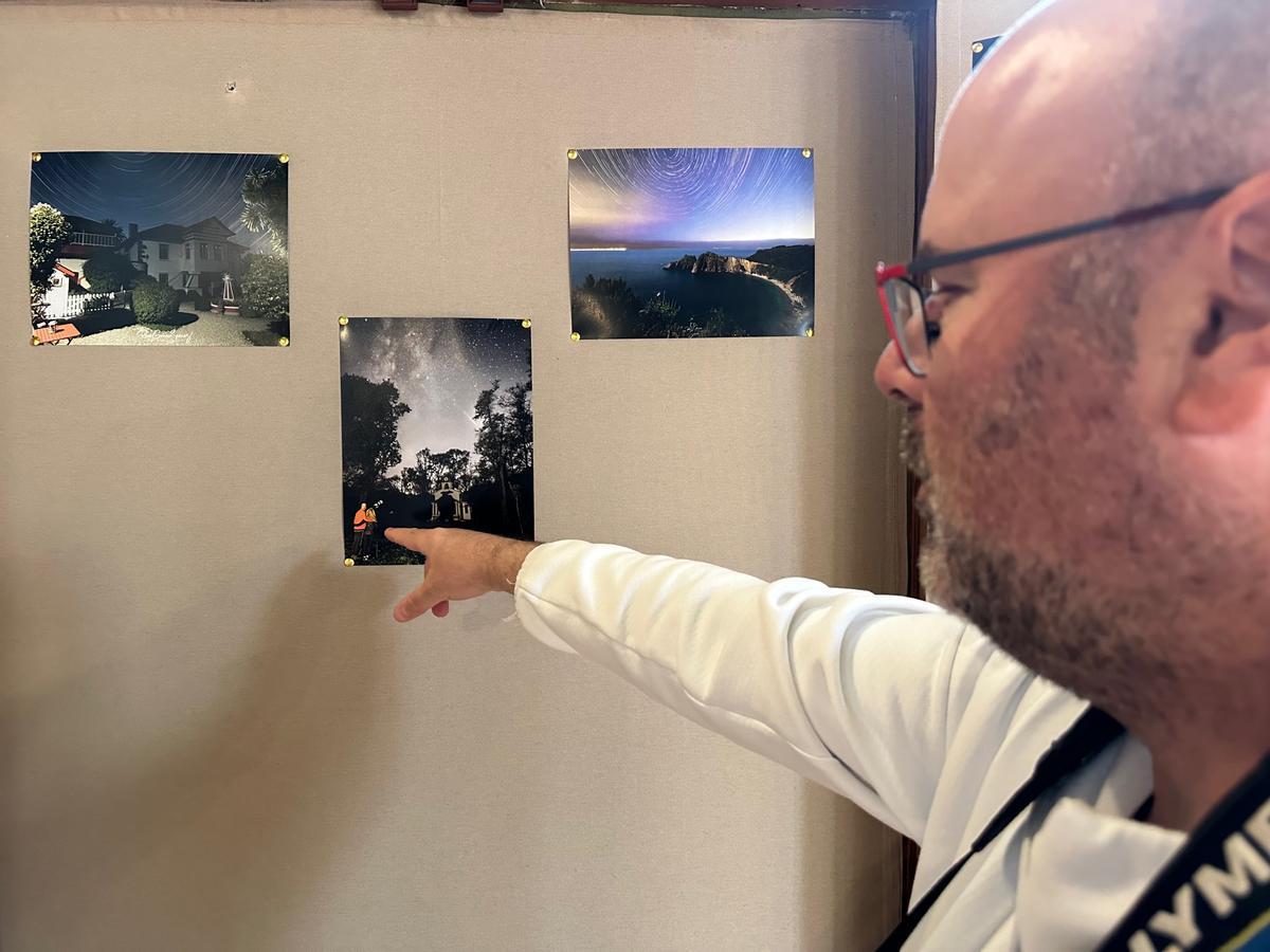 En imágenes: la exposición de fotografías de Raúl García, en Luarca