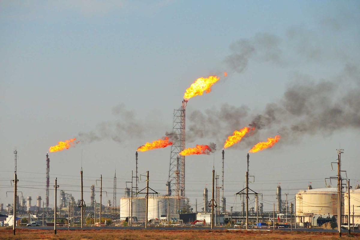 La quema de gas natural genera emisiones de metano