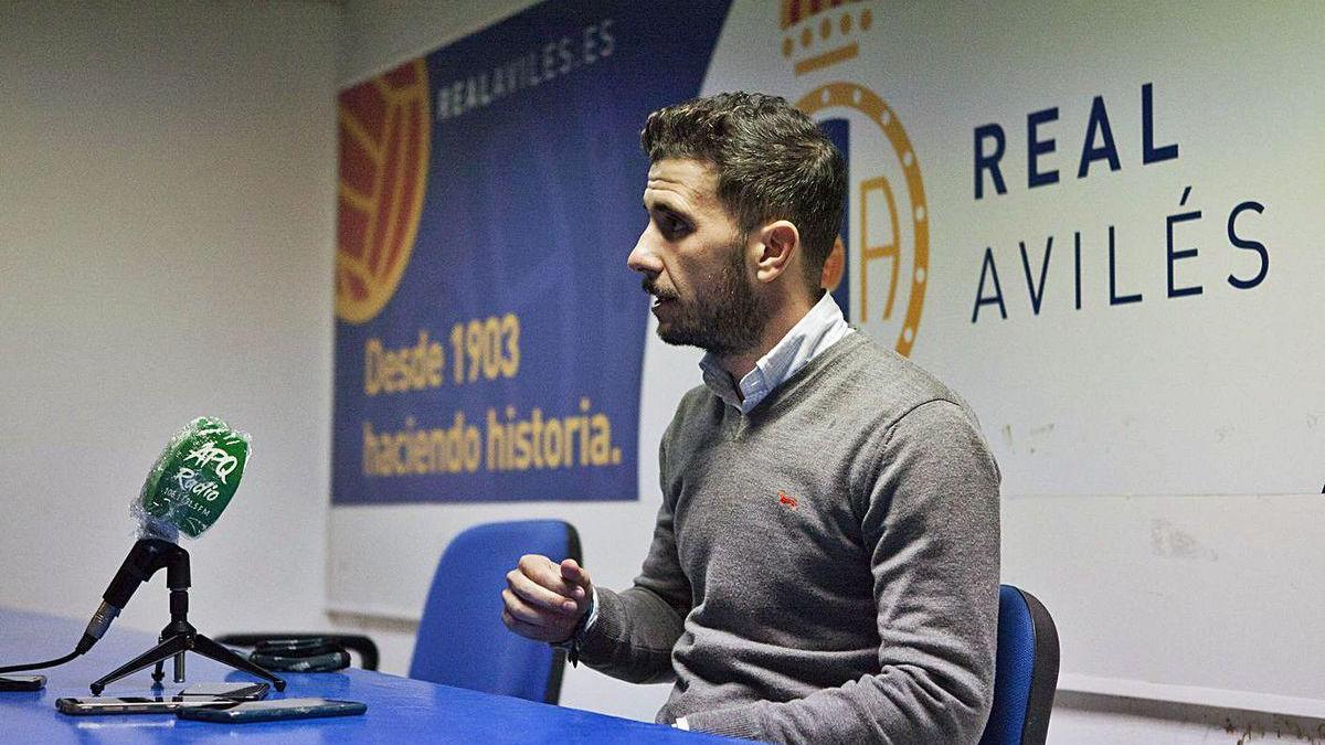 Diego Baeza, ayer, en el Suárez Puerta durante la rueda de prensa.