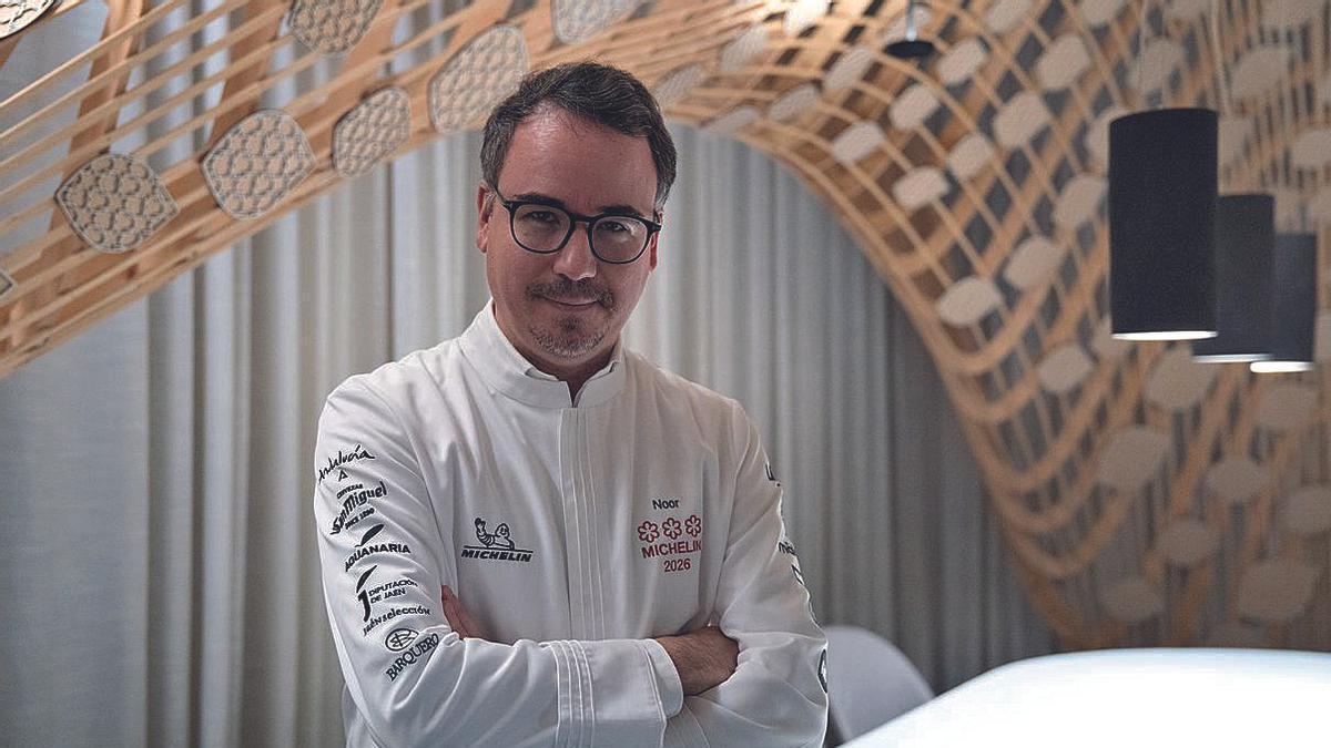 Paco Morales, en Noor, buque insignia de la ‘armada gastronómica’ cordobesa con tres estrellas Michelin y tres  soles Repsol.