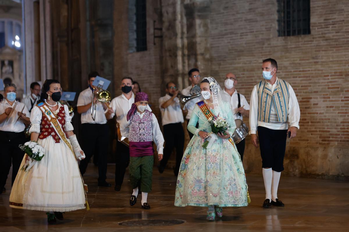 Búscate en el primer día de Ofrenda por las calles del Mar y Avellanas entre las 22:00 y 23:00 horas Búscate en el primer día de Ofrenda por las calles del Mar y Avellanas entre las 22:00 y 23:00 horas