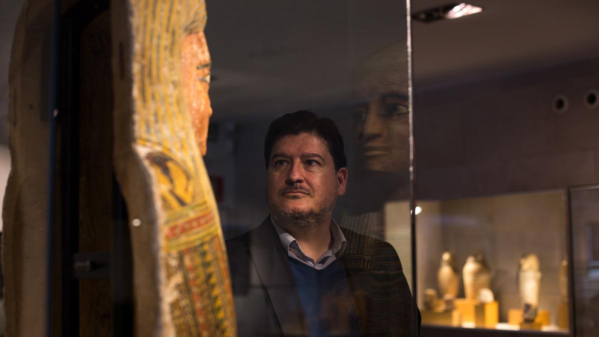 El egiptólogo Antonio J. Morales, este viernes en el Museu Egipci de Barcelona.