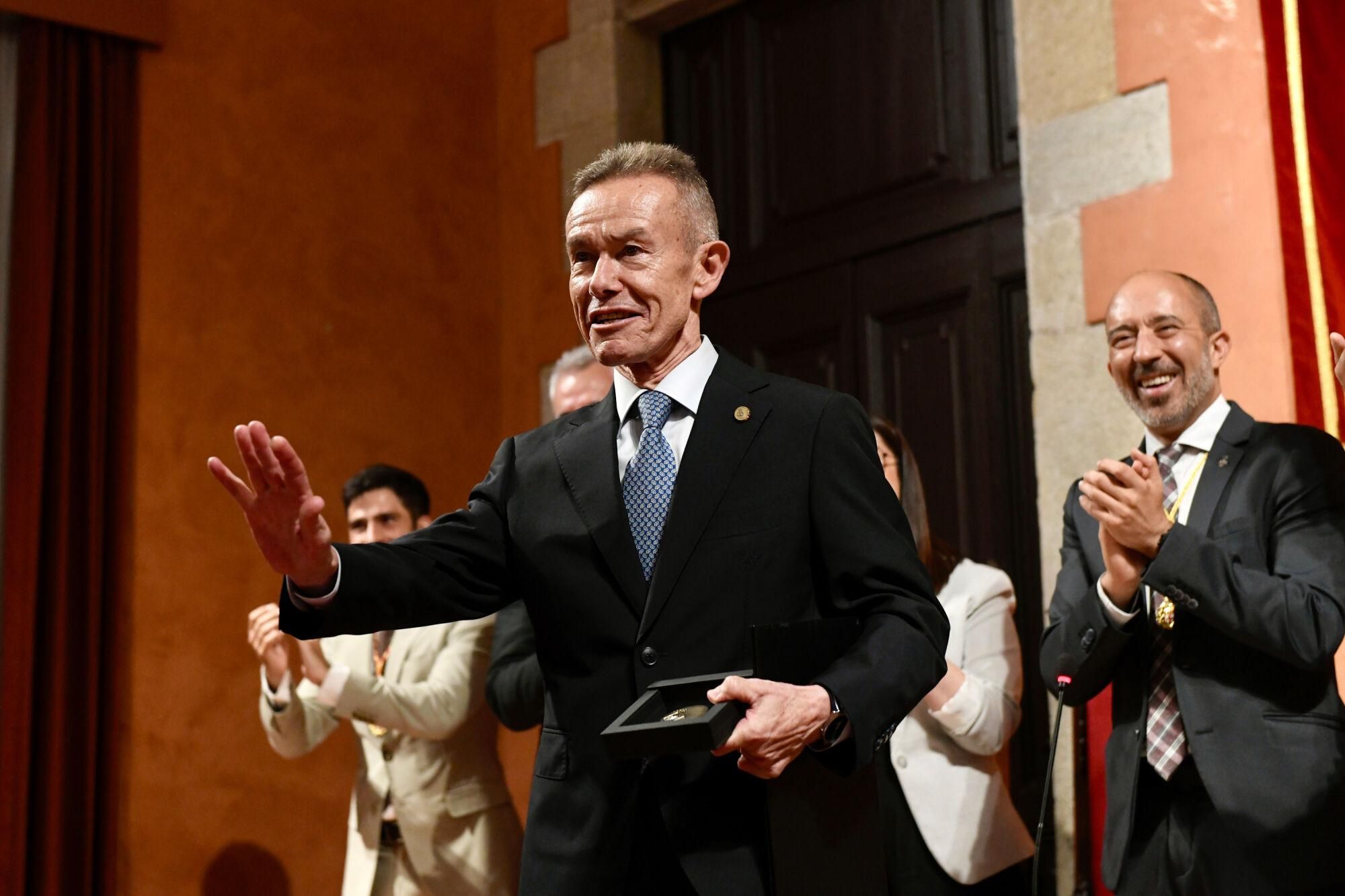 Manresa nomena fill predilecte Pere Miró 
