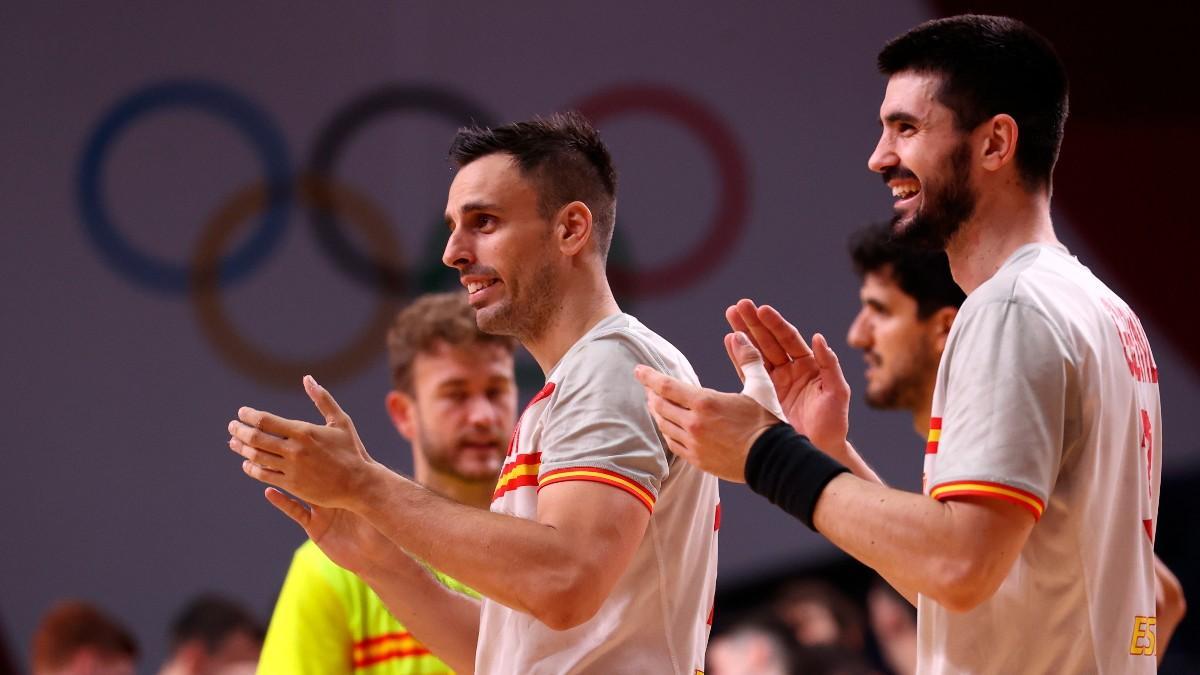 'Los Hispanos' celebrando tras vencer a Argentina