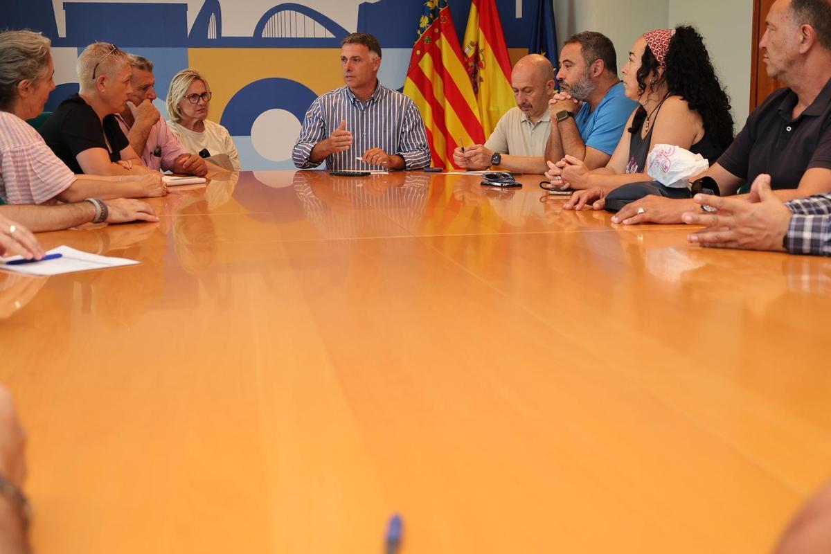 El concejal José Gozalbo presidió la reunión.