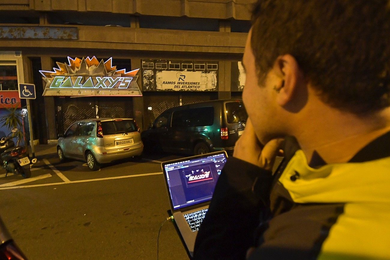 El Cine Galaxy 'vuelve a la vida' gracias a un 'video mapping' sobre la fachada
