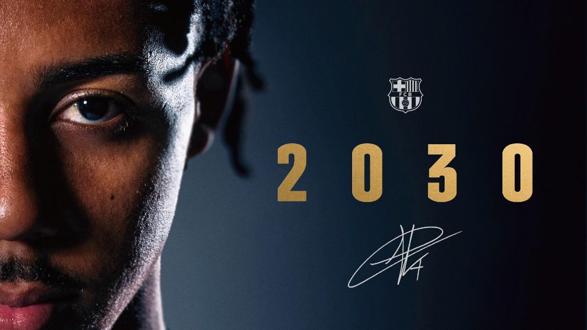 Koundé se siente "muy contento por seguir jugando en un equipo que aspira a todo"