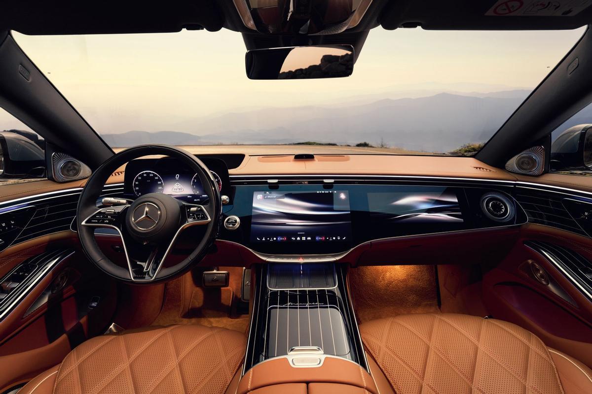 El interior del Mercedes-Maybach cambia.