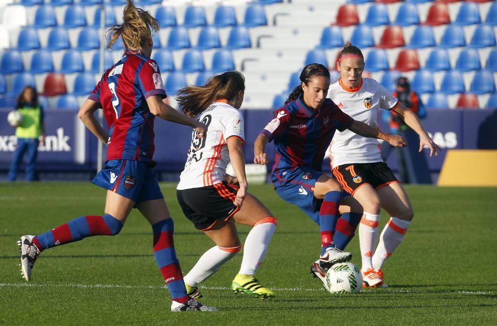 Levante - Valencia, el Derbi femenino en imágenes