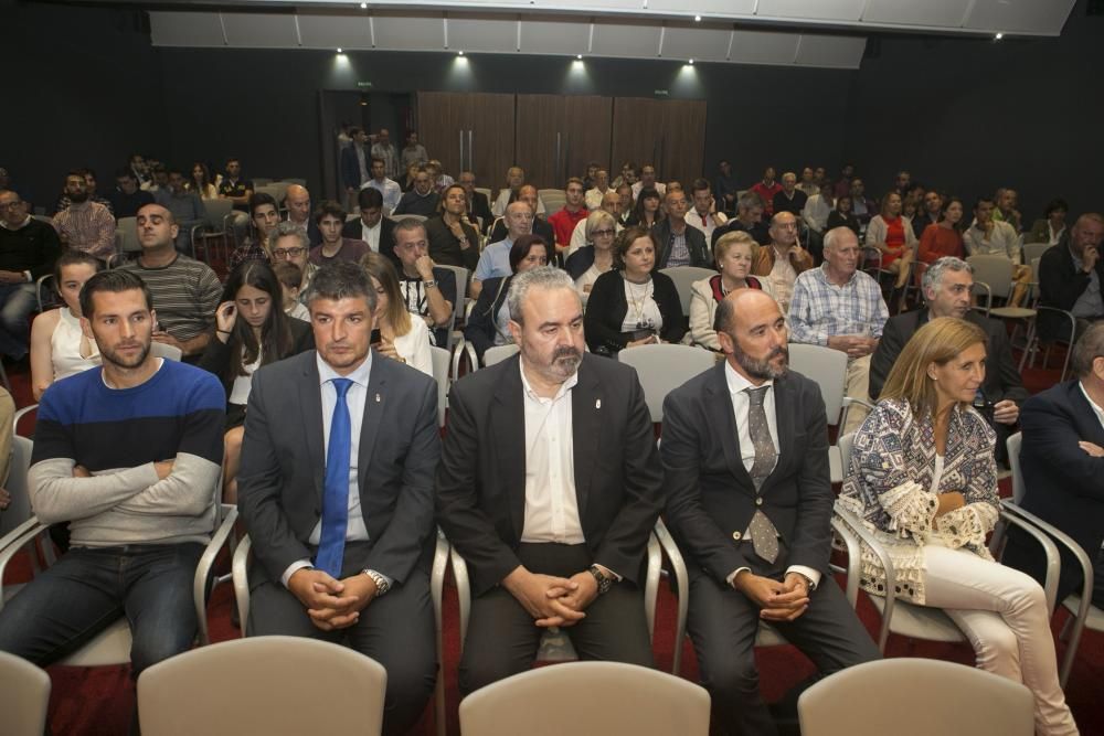 Entrega de trofeos LA NUEVA ESPAÑA a los mejores del fútbol asturiano