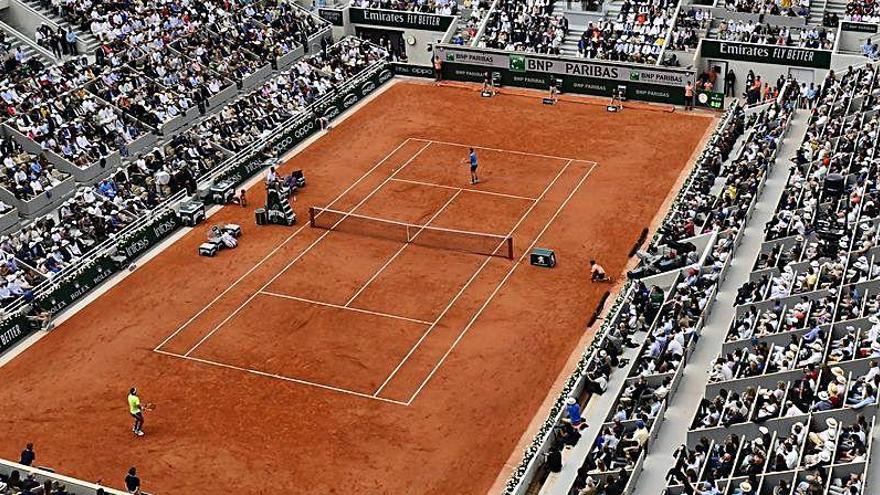 Roland Garros podría jugarse a puerta cerrada.