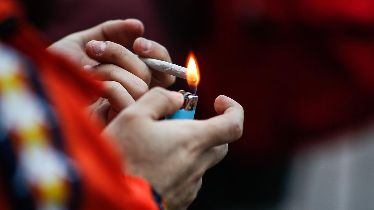 20.000 jóvenes son adictos al cannabis en la Comunidad Valenciana