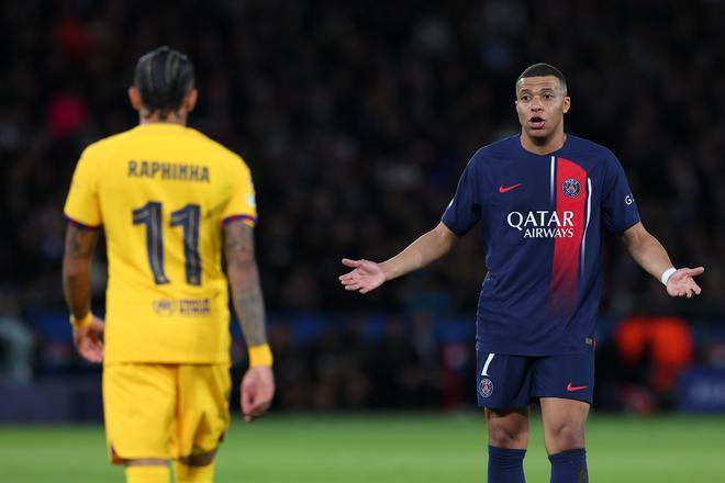 PSG - FC Barcelona, la ida de cuartos de final de la Champions League, en imágenes