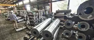 La crisis sanitaria lastra la industria y causa nuevas caídas en su producción y en las ventas