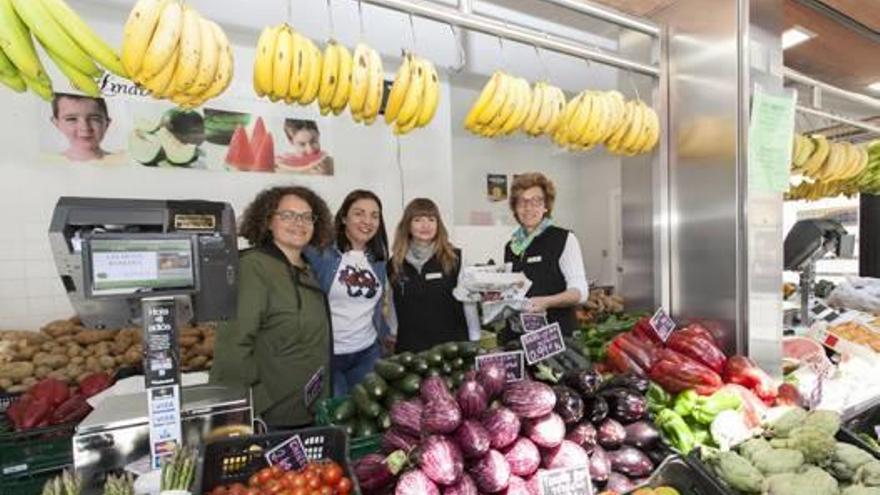 Gandia inicia una campaña para promover el uso del valenciano en establecimientos comerciales