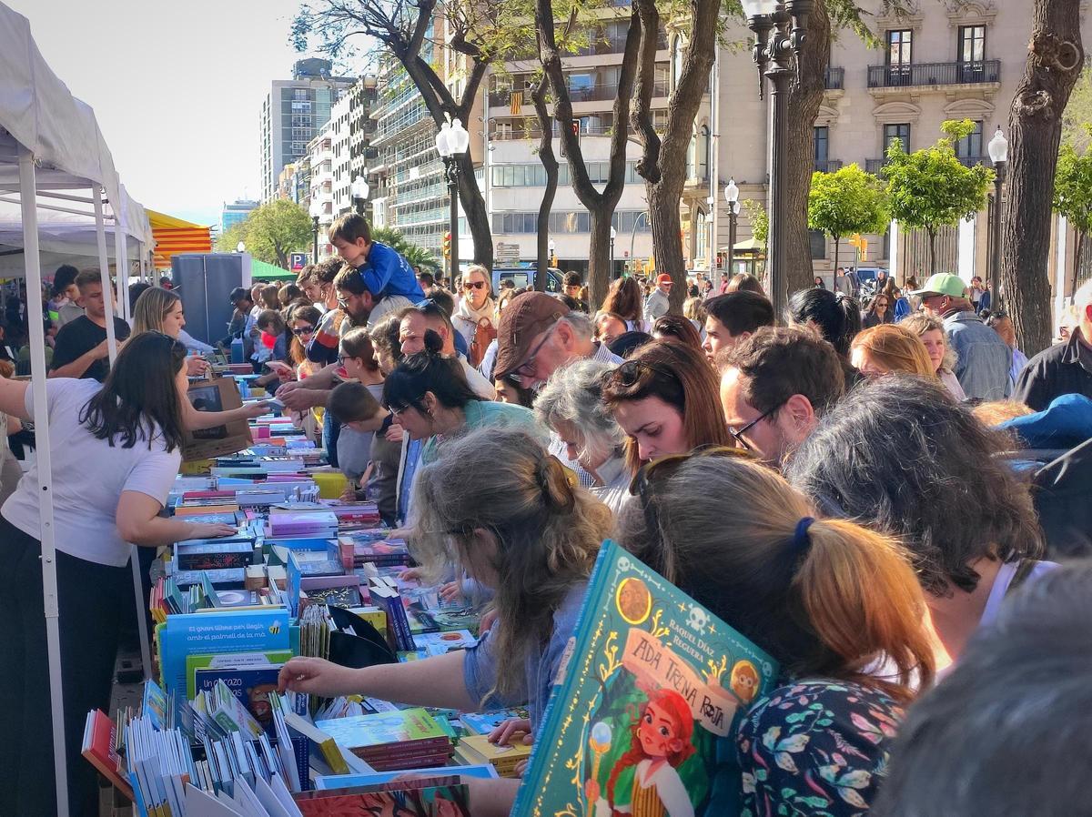 Las librerías definen el Sant Jordi en Tarragona como "excelente".