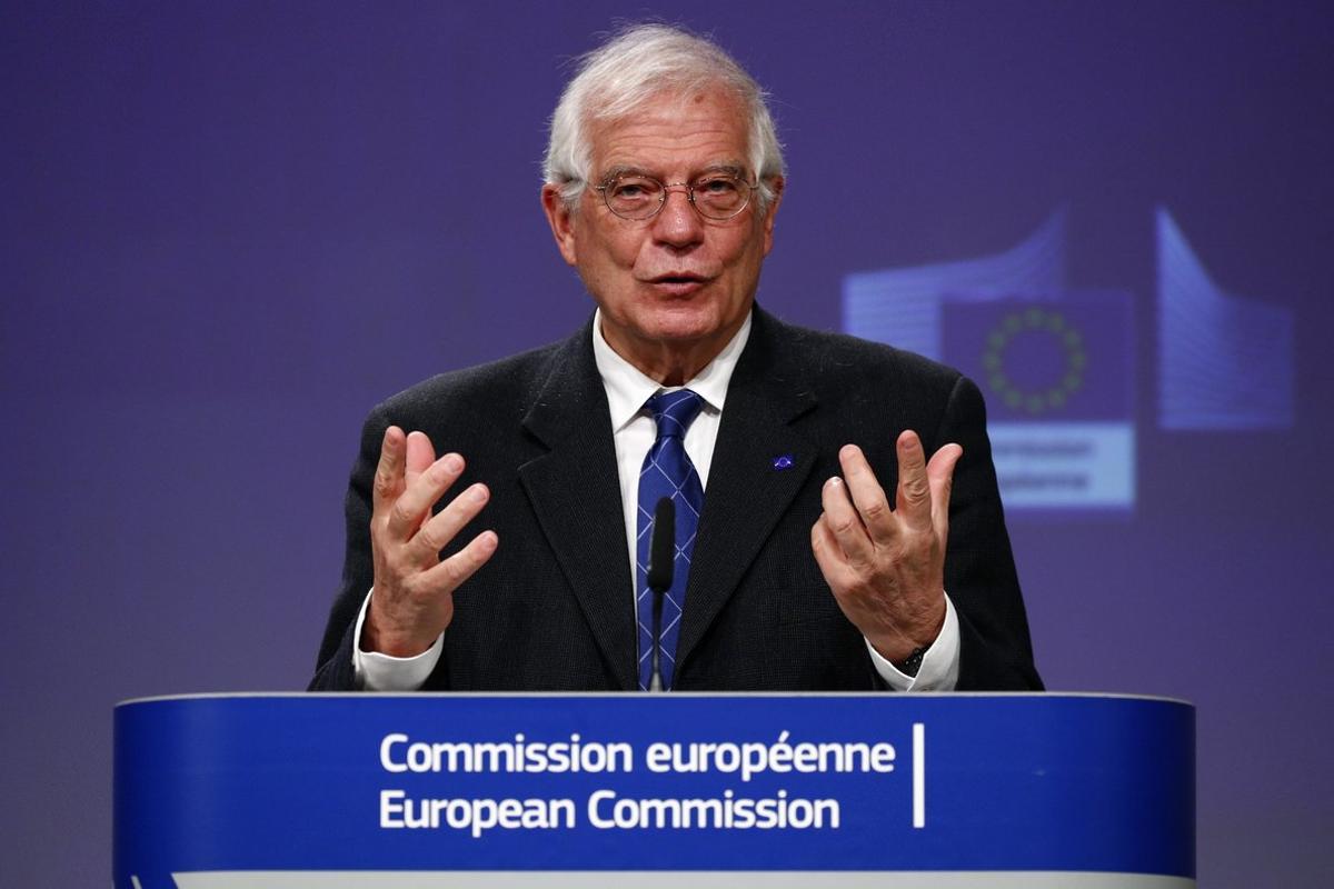 Brussels (Belgium), 08/09/2014.- European High Representative for Foreign Affairs and Security Policy and Vice-President of the European Commission Josep Borrell, holds a virtual news conference on the approval of Operation Irini, at the European Commission in Brussels, Belgium, 31 March 2020. Operation Irini is a new Mediterranean naval and air mission by the European Union to launch in April aiming stop more arms reach warring factions in Libya. (Bélgica, Libia, Bruselas) EFE/EPA/FRANCOIS LENOIR / POOL