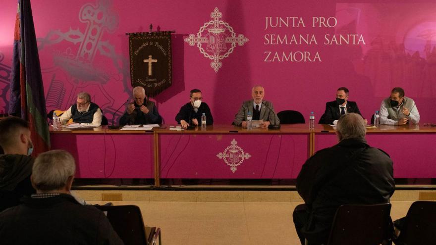 Las Capas de Zamora deja a los cofrades libertad para usar la mascarilla