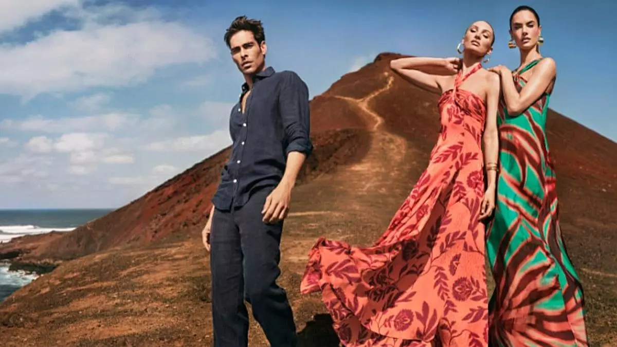 El Corte Inglés presenta su nueva campaña de primavera con Alessandra Ambrosio, Candice Swanepoel y Jon Kortajarena