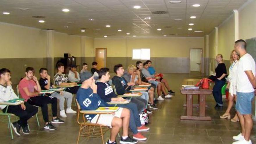 Pactem Nord asesora a 20 alumnos y alumnas del taller de empleo de Massamagrell