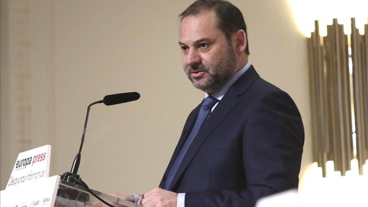 El ministro de Fomento, José Luis Ábalos.
