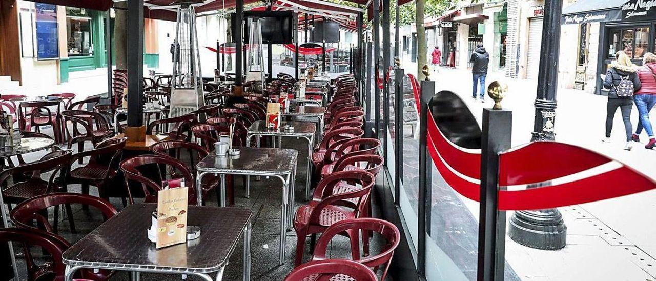 Una terraza hostelera ubicada en la calle Corrida.