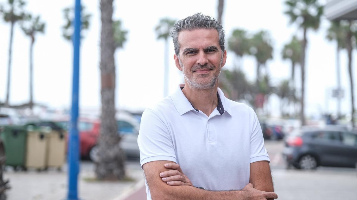 El ministro Ángel Víctor Torres visita el Cuartel de Colmenar, en Valsequillo (Gran Canaria)
