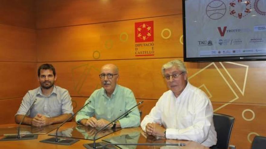 Porcar, Martínez y García, en la presentación del partido.