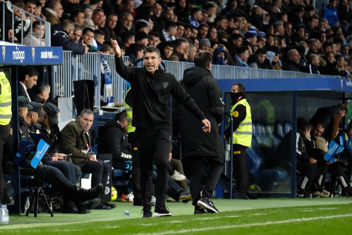 El Málaga CF se enfrenta al Real Zaragoza en La Rosaleda El Málaga CF se enfrenta al Real Zaragoza en La Rosaleda