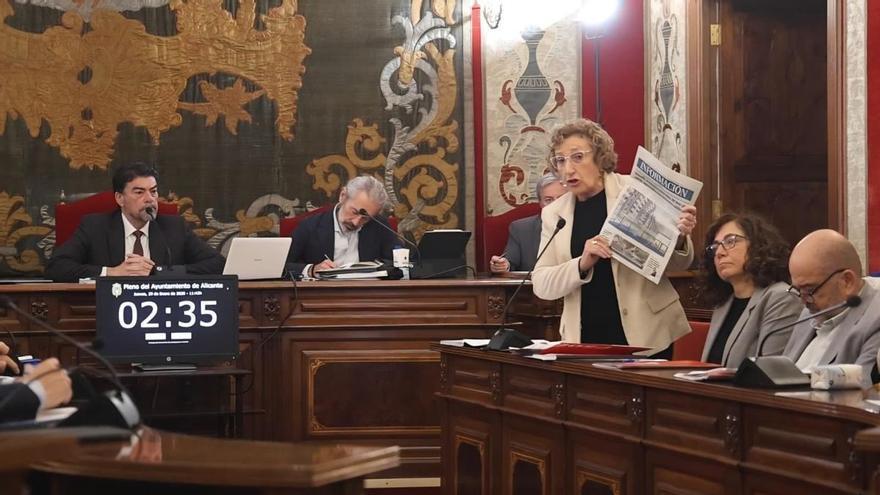 La portavoz del PSOE, Ana Barceló, anuncia que llevará a la Fiscalía la adjudicación de viviendas públicas en Alicante