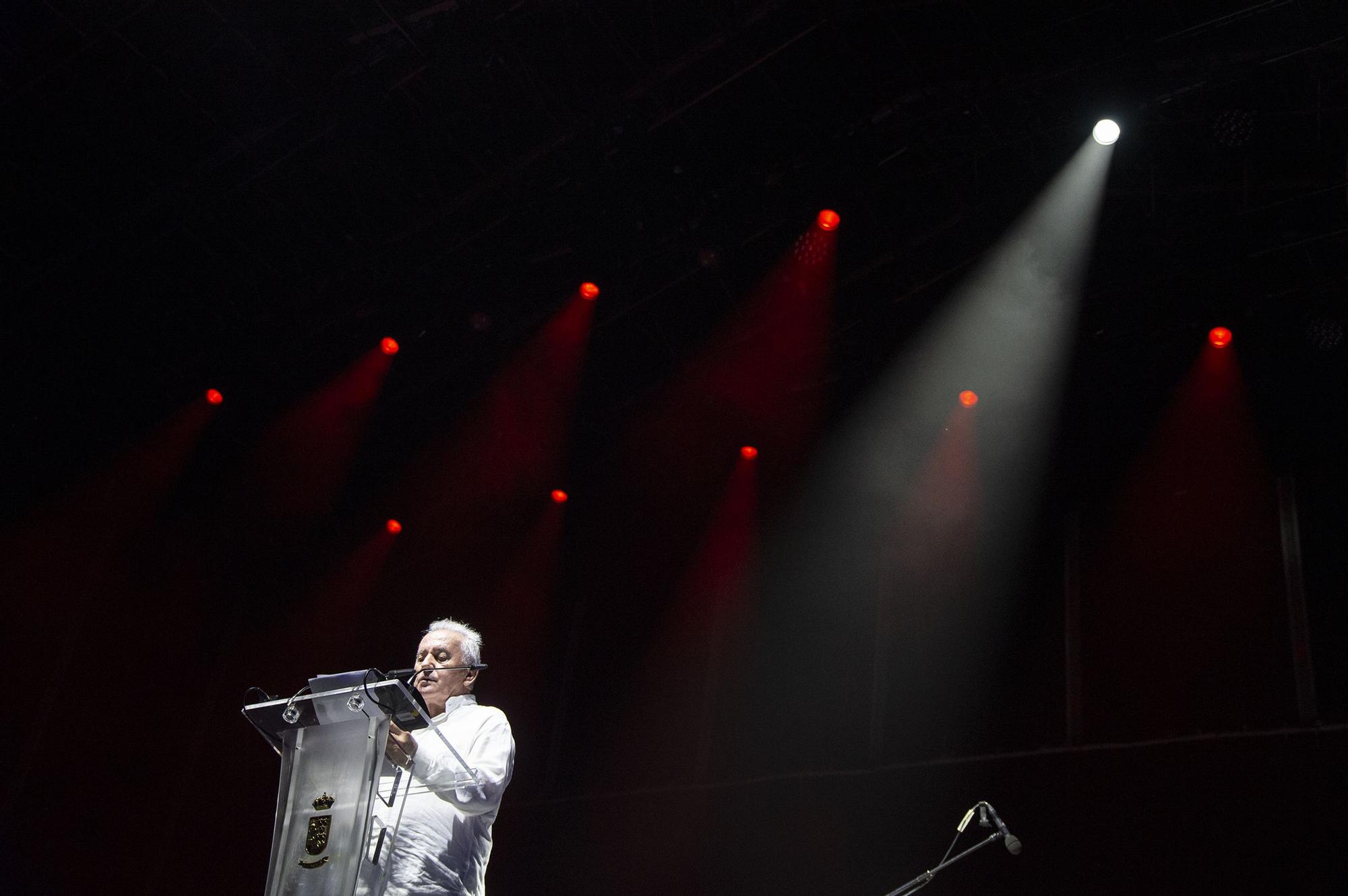 Pregón de Víctor Manuel en el Cante de las Minas