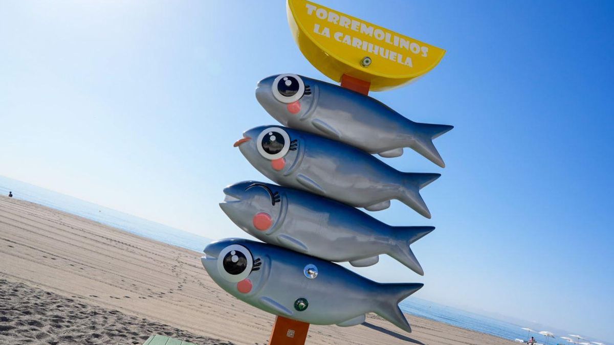 Así son las duchas más virales de las playas de Málaga, en Torremolinos