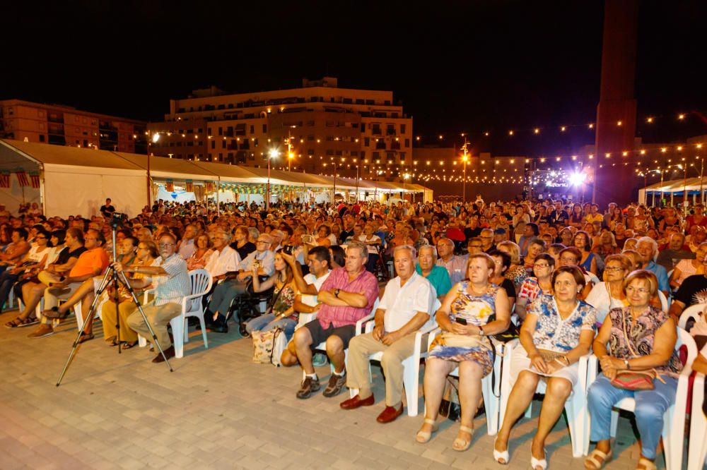 Inauguración de la feria de fiestas en la plaza Mayor