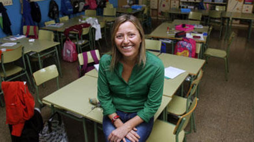 Asunción Gallardo, directora del colegio Gabriel Vallseca, ganador junto al resto de centros de Son Gotleu del premio Acción Magistral 2012